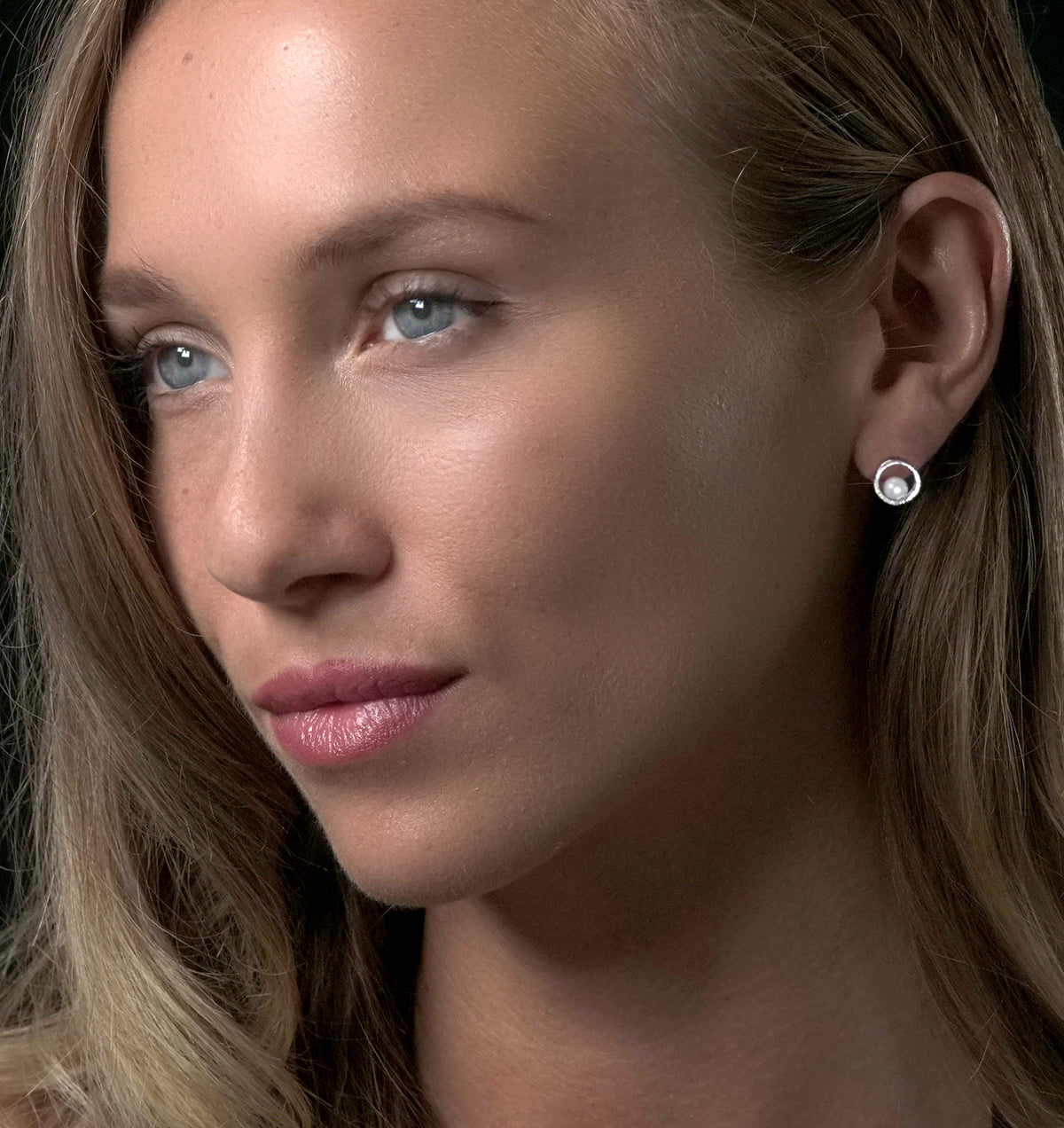 Stellato Circle and Pearl Diamond Earrings in 9K White Gold